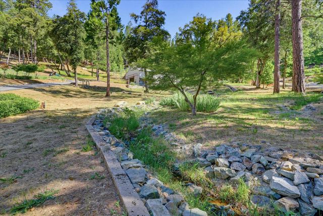 13636 Vincent Ct, Grass Valley, CA 95945