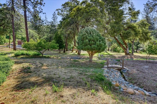13636 Vincent Ct, Grass Valley, CA 95945
