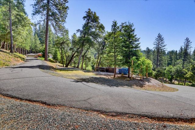 13636 Vincent Ct, Grass Valley, CA 95945