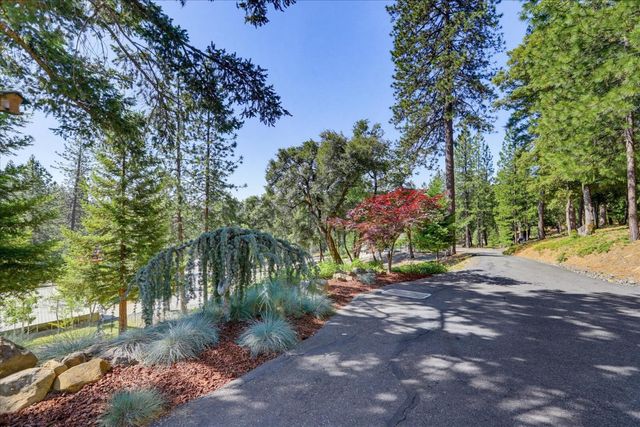 13636 Vincent Ct, Grass Valley, CA 95945