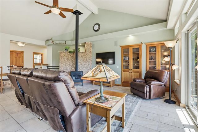 13636 Vincent Ct, Grass Valley, CA 95945