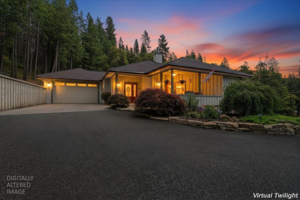 13636 Vincent Ct, Grass Valley, CA 95945