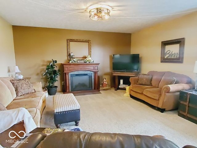 11143 Oakspring Court, Indianapolis, IN 46239