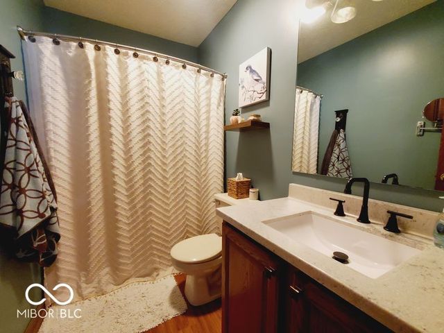 11143 Oakspring Court, Indianapolis, IN 46239