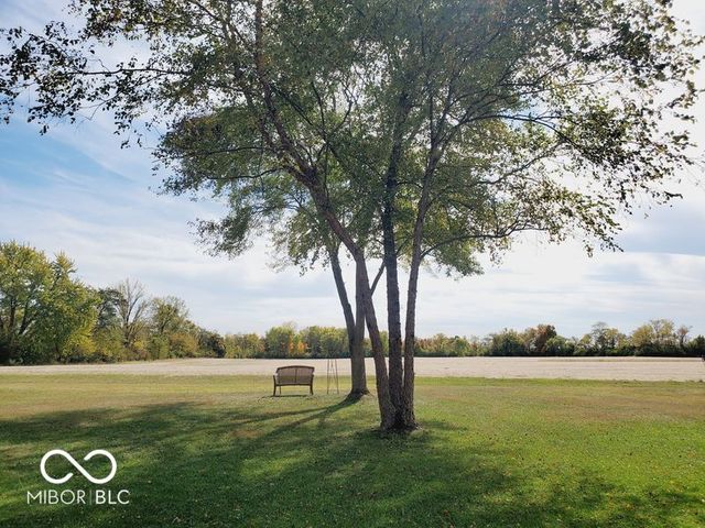 11143 Oakspring Court, Indianapolis, IN 46239