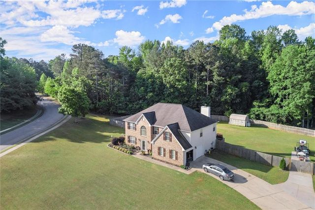 423 Blackbird Way, Hampton, GA 30228