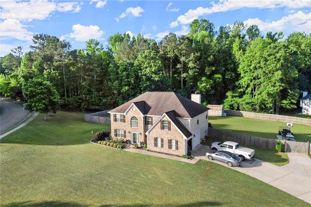 423 Blackbird Way, Hampton, GA 30228