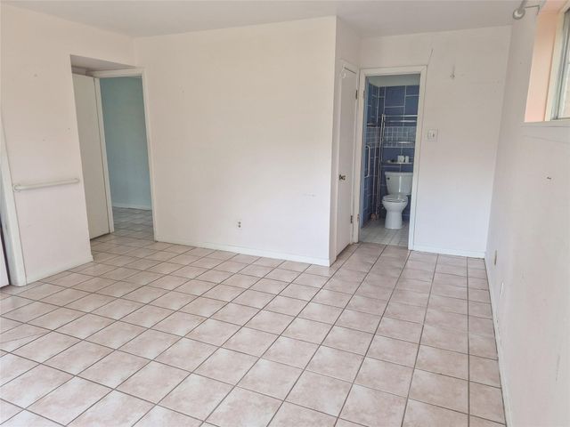 102 Post Oak, Lake Jackson, TX 77566