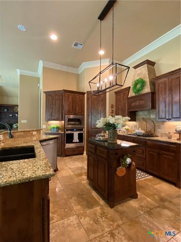 6110 Wooded Creek Cove, Temple, TX 76502