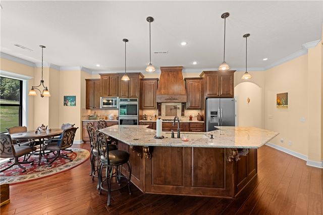 610 Winding Spring Drive, Fayetteville, AR 72703