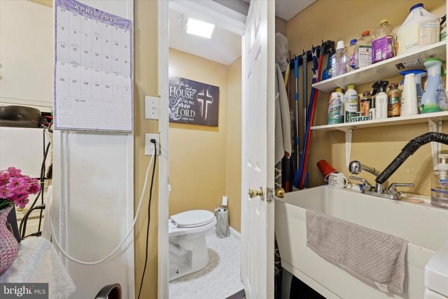 1527 N DOVER ST, Philadelphia, PA 19121