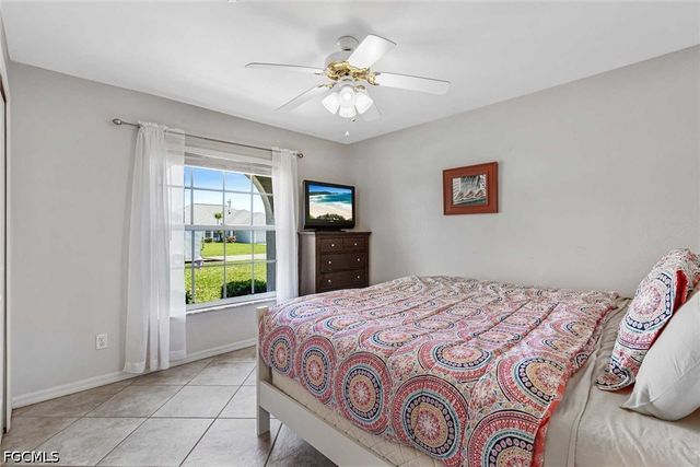 620 SE 21st TER, Cape Coral, FL 33990