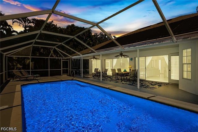 620 SE 21st TER, Cape Coral, FL 33990
