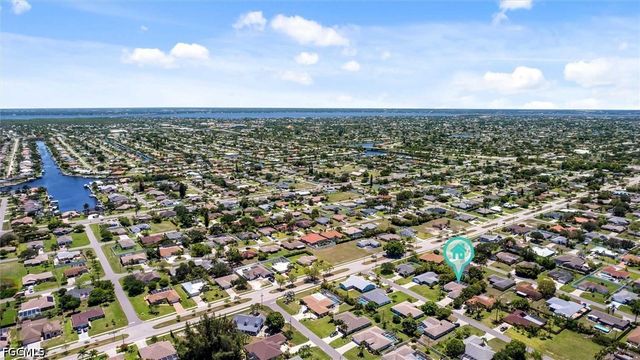 620 SE 21st TER, Cape Coral, FL 33990
