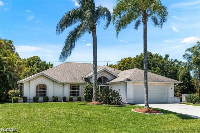 620 SE 21st TER, Cape Coral, FL 33990
