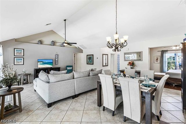 620 SE 21st TER, Cape Coral, FL 33990