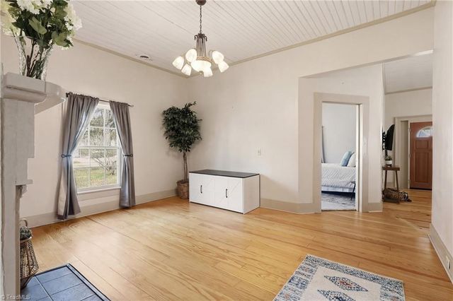 505 W Decatur Street, Madison, NC 27025