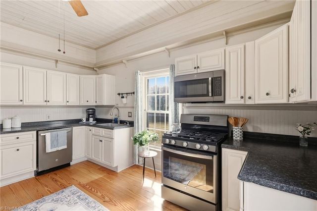 505 W Decatur Street, Madison, NC 27025