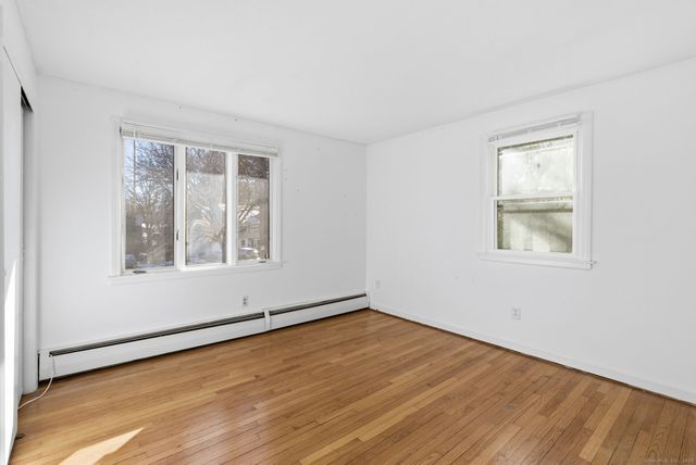 8 Cherryfield Drive, West Hartford, CT 06107