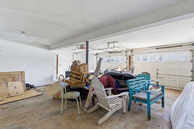 8 Cherryfield Drive, West Hartford, CT 06107