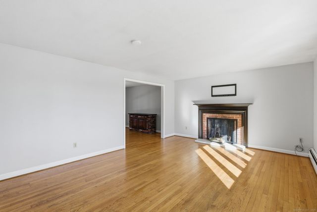 8 Cherryfield Drive, West Hartford, CT 06107