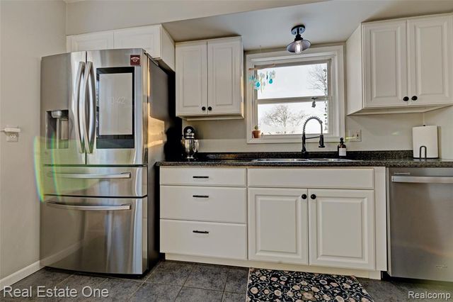 11392 E Carpenter Road, Davison, MI 48423