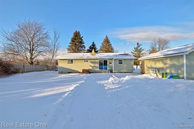 11392 E Carpenter Road, Davison, MI 48423