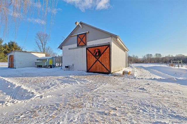 11392 E Carpenter Road, Davison, MI 48423
