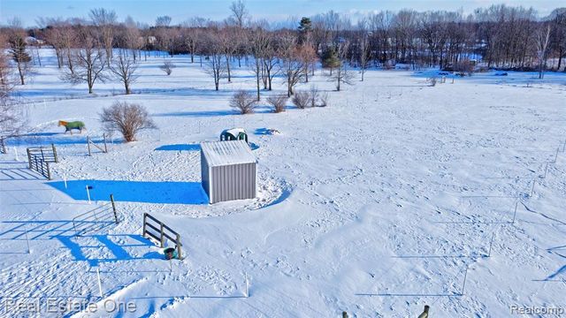 11392 E Carpenter Road, Davison, MI 48423