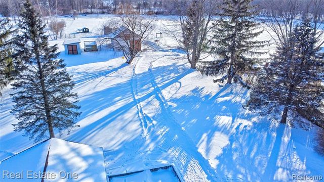 11392 E Carpenter Road, Davison, MI 48423