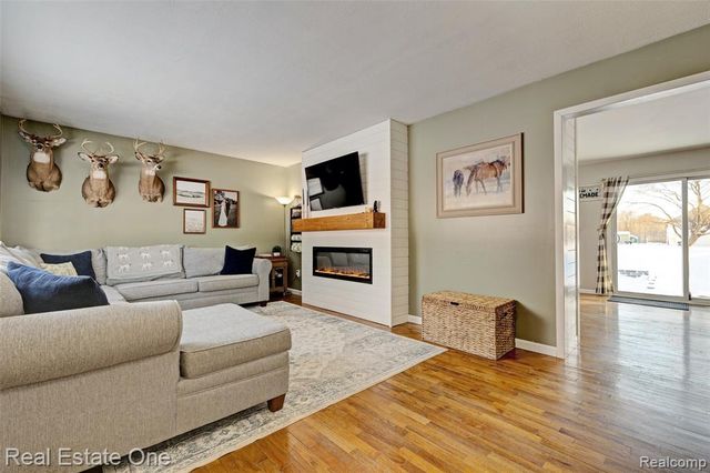 11392 E Carpenter Road, Davison, MI 48423