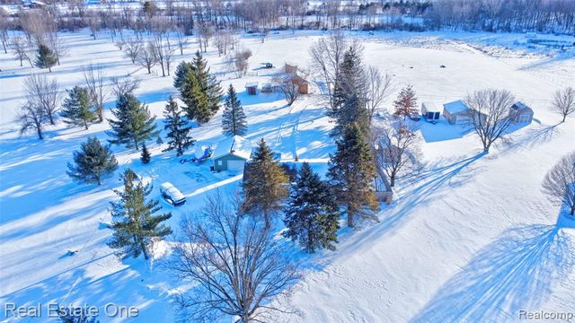 11392 E Carpenter Road, Davison, MI 48423