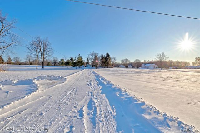 11392 E Carpenter Road, Davison, MI 48423