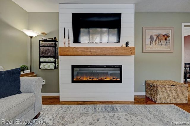 11392 E Carpenter Road, Davison, MI 48423