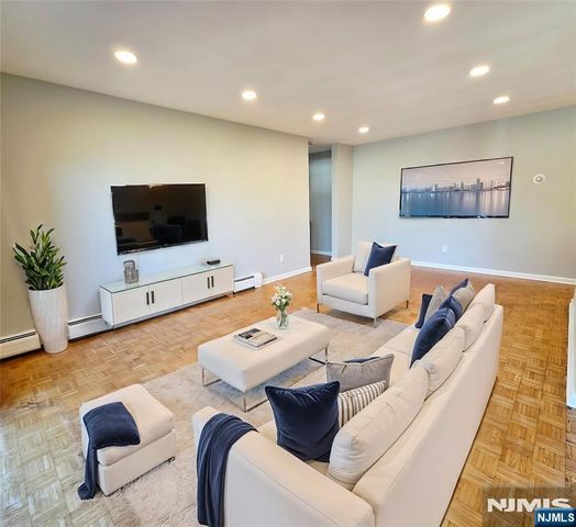 283 Main Street 1A, Ridgefield Park, NJ 07660