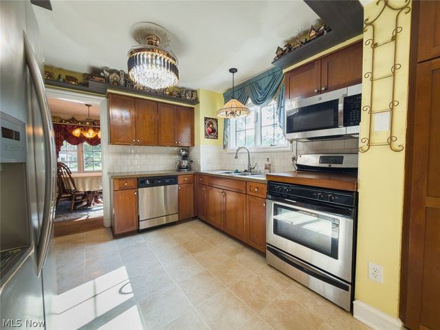 421 21st Street NW, Canton, OH 44709