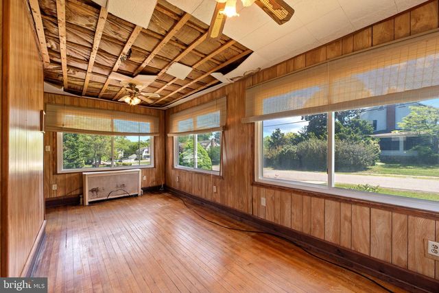 115 HILTON AVE, Catonsville, MD 21228