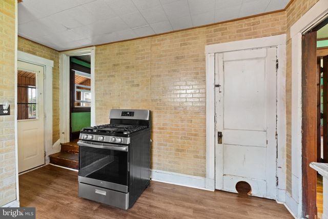 115 HILTON AVE, Catonsville, MD 21228