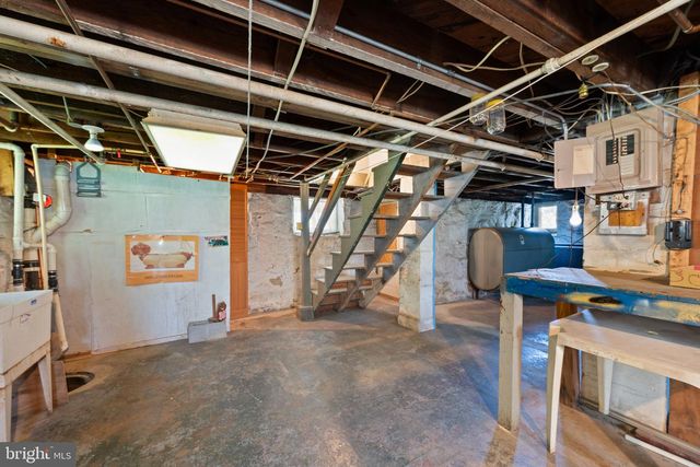 115 HILTON AVE, Catonsville, MD 21228