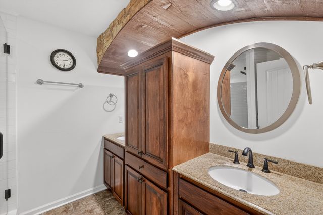 103 Myra Ln, Tullahoma, TN 37388