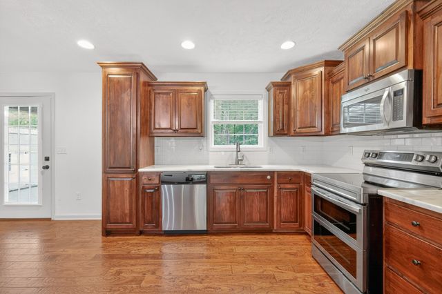 103 Myra Ln, Tullahoma, TN 37388