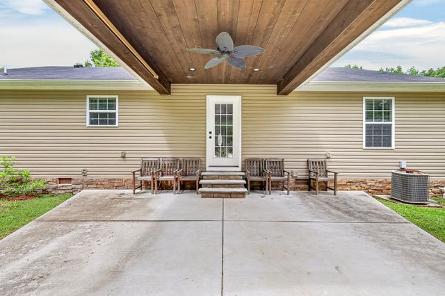 103 Myra Ln, Tullahoma, TN 37388