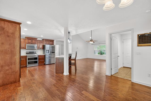 103 Myra Ln, Tullahoma, TN 37388