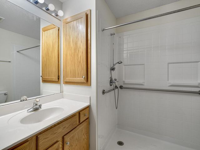 840 Old Town Drive, New Brighton, MN 55112