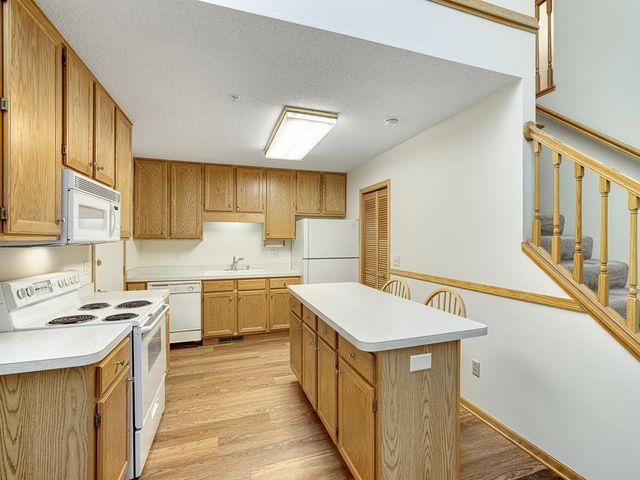 840 Old Town Drive, New Brighton, MN 55112