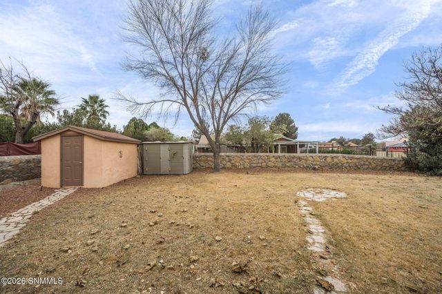 1018 La Plata Drive, Las Cruces, NM 88007