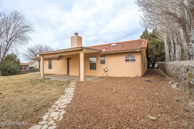 1018 La Plata Drive, Las Cruces, NM 88007