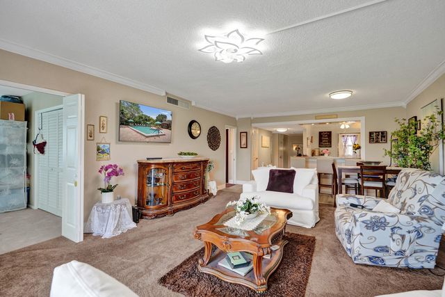 2850 N Palm Aire Drive 401, Pompano Beach, FL 33069