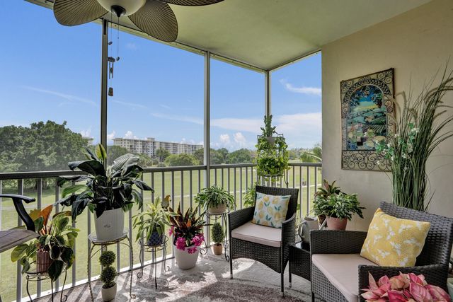 2850 N Palm Aire Drive 401, Pompano Beach, FL 33069