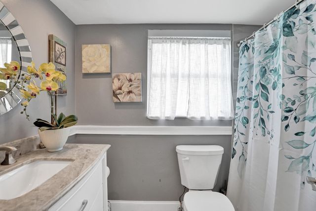 2850 N Palm Aire Drive 401, Pompano Beach, FL 33069